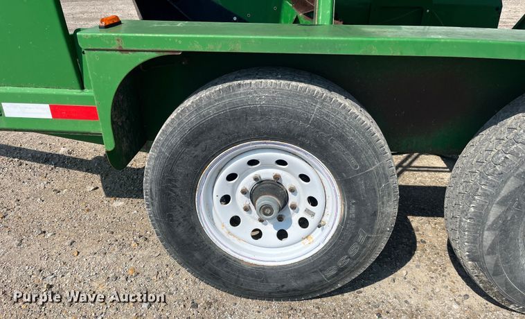 image for item EK8987 Seed Shuttle SS290 seed tender