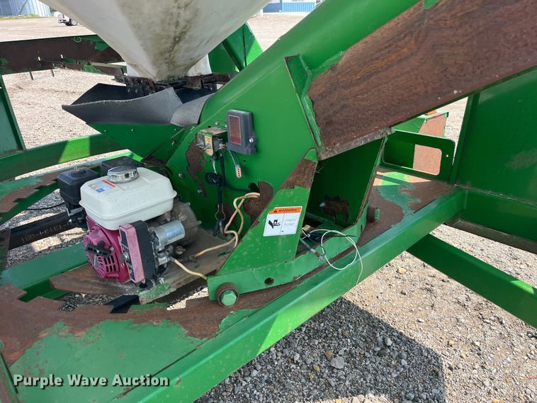 image for item EK8988 Seed Shuttle SS290 seed tender