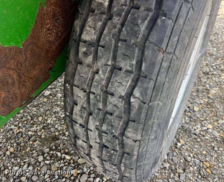 image for item EK8988 Seed Shuttle SS290 seed tender