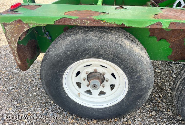 image for item EK8988 Seed Shuttle SS290 seed tender