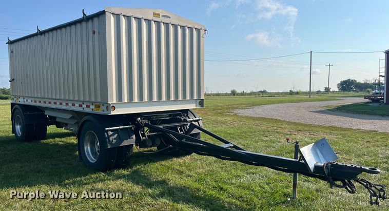 image for item EK8997 2015 Kann pup grain trailer