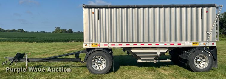 image for item EK8997 2015 Kann pup grain trailer