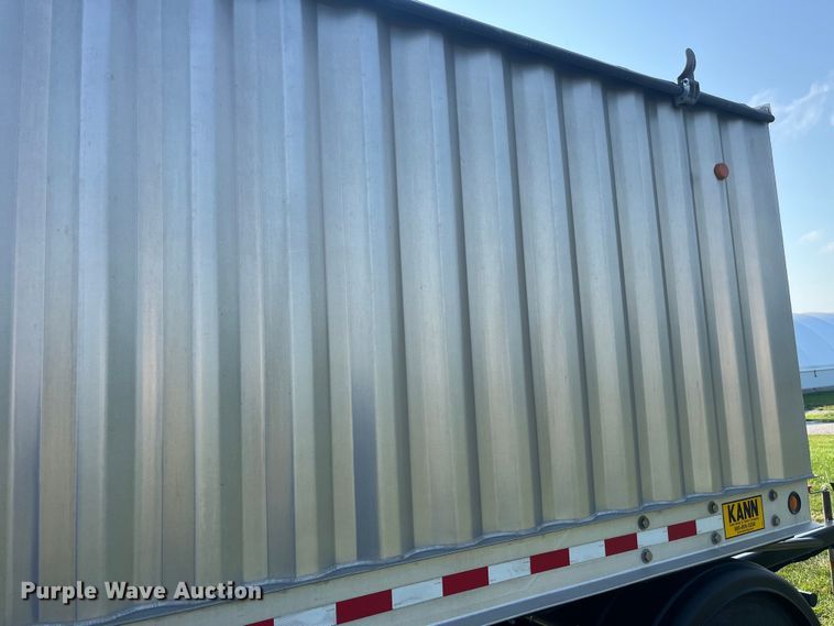 image for item EK8997 2015 Kann pup grain trailer