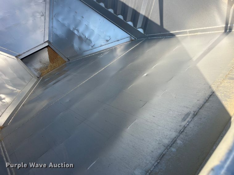 image for item EK8997 2015 Kann pup grain trailer