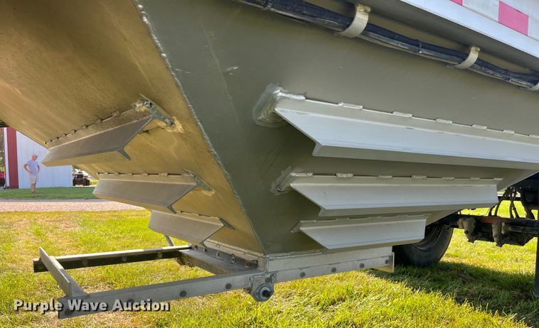 image for item EK8997 2015 Kann pup grain trailer