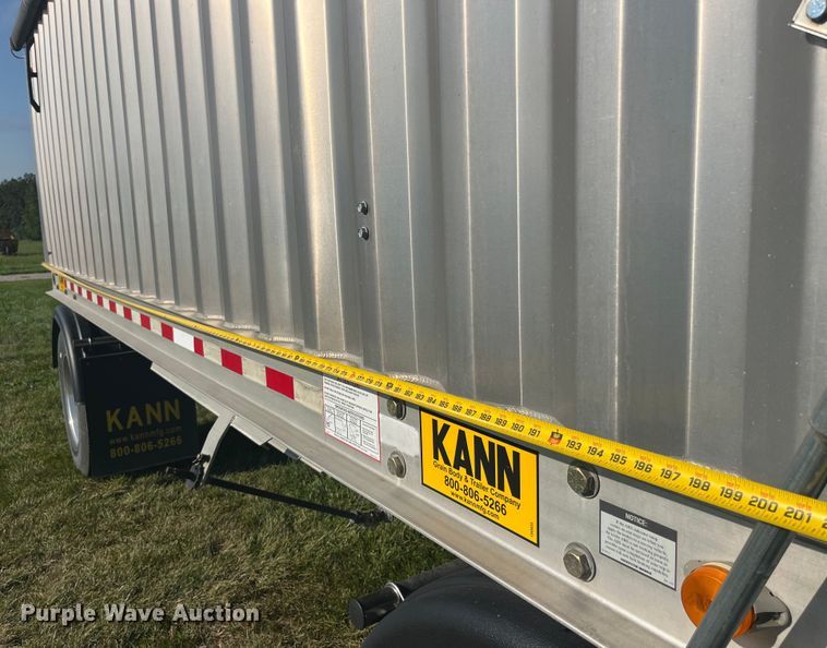 image for item EK8997 2015 Kann pup grain trailer