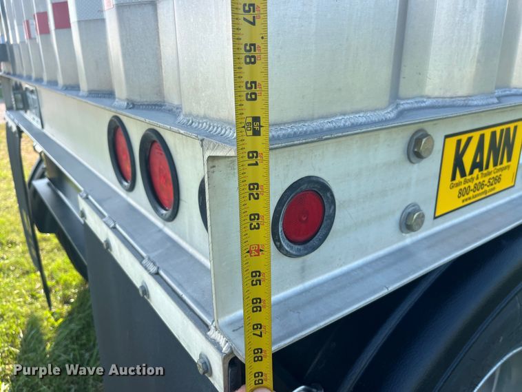 image for item EK8997 2015 Kann pup grain trailer