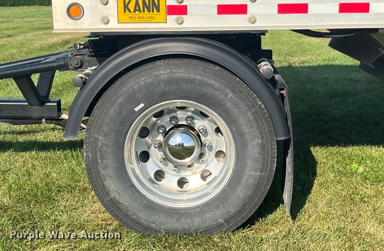 image for item EK8997 2015 Kann pup grain trailer