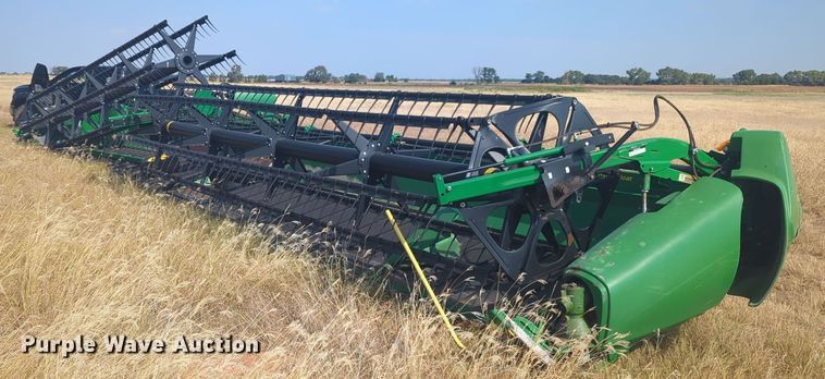 image for item EQ2004 2014 John Deere  640D draper head