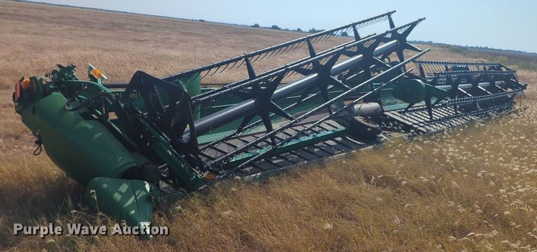 image for item EQ2004 2014 John Deere  640D draper head