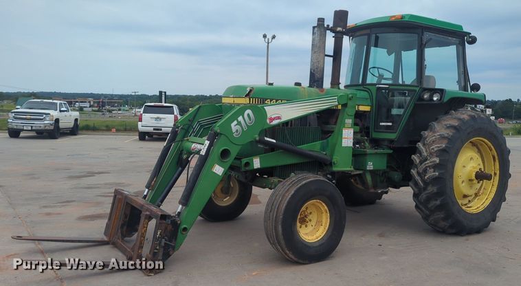 image for item EQ2078 1982 John Deere  4440 tractor