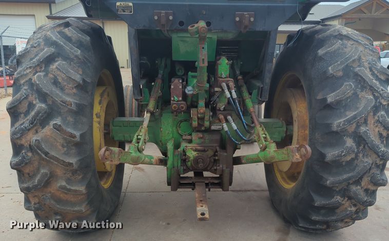 image for item EQ2078 1982 John Deere  4440 tractor