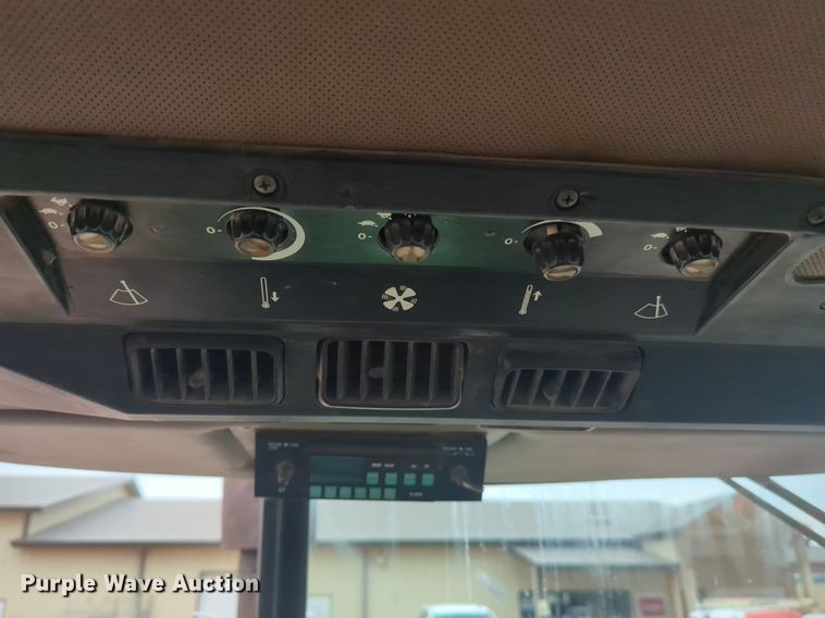 image for item EQ2078 1982 John Deere  4440 tractor