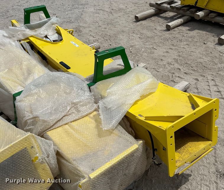image for item IB9471 John Deere forage harvester spout