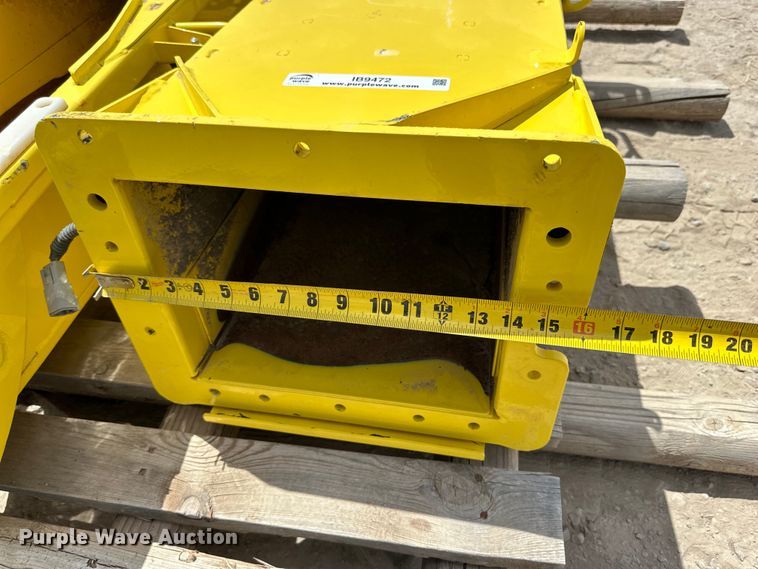 image for item IB9472 John Deere forage harvester spout