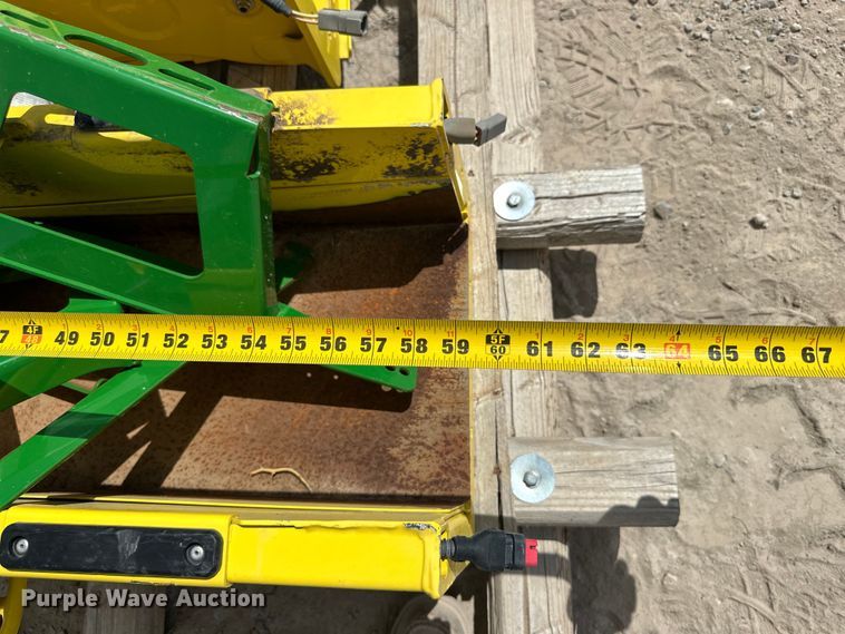 image for item IB9472 John Deere forage harvester spout