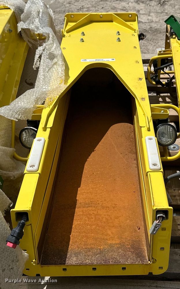 image for item IB9473 John Deere forage harvester spout