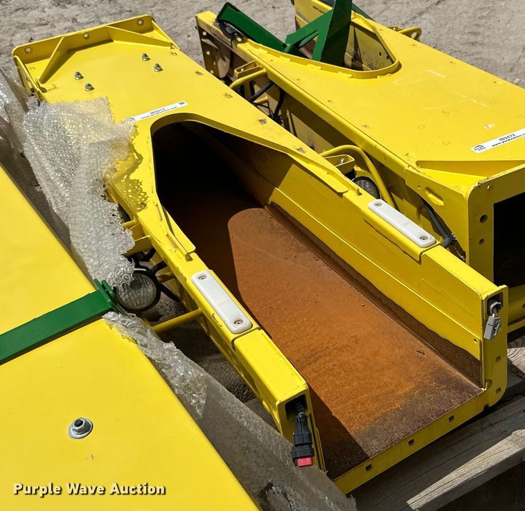 image for item IB9473 John Deere forage harvester spout