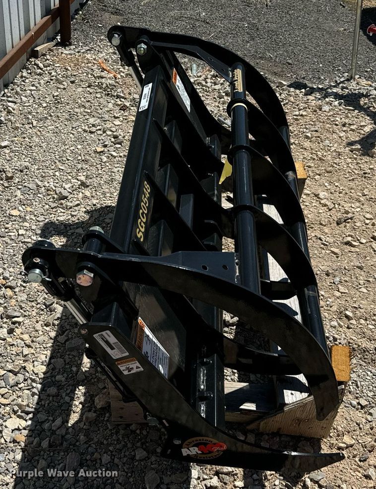 image for item IE9094 Land Pride SGC0548 skid steer grapple bucket