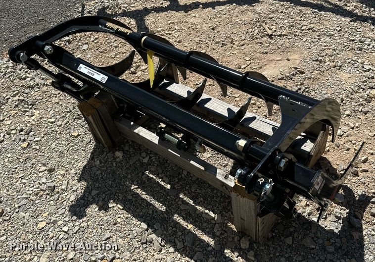 image for item IE9094 Land Pride SGC0548 skid steer grapple bucket