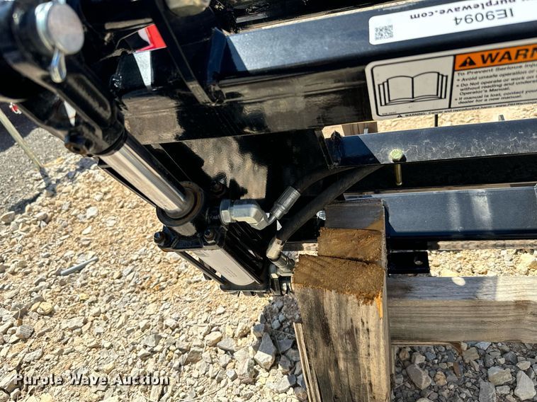 image for item IE9094 Land Pride SGC0548 skid steer grapple bucket