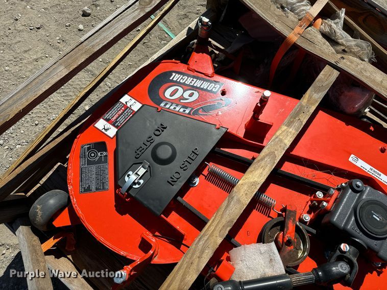 image for item IE9098 Kubota RCK60P-331Z mower deck