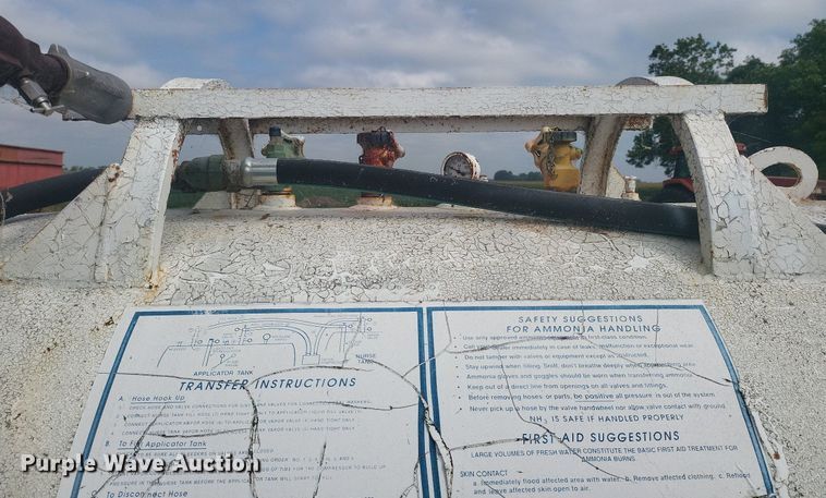 image for item ME9309 (2) NH3 tanks