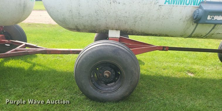 image for item ME9309 (2) NH3 tanks