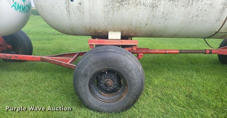 image for item ME9309 (2) NH3 tanks