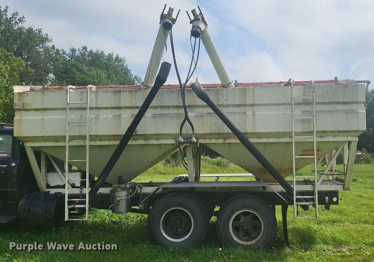 image for item ME9311 1968 Chevrolet C60 fertilizer delivery truck