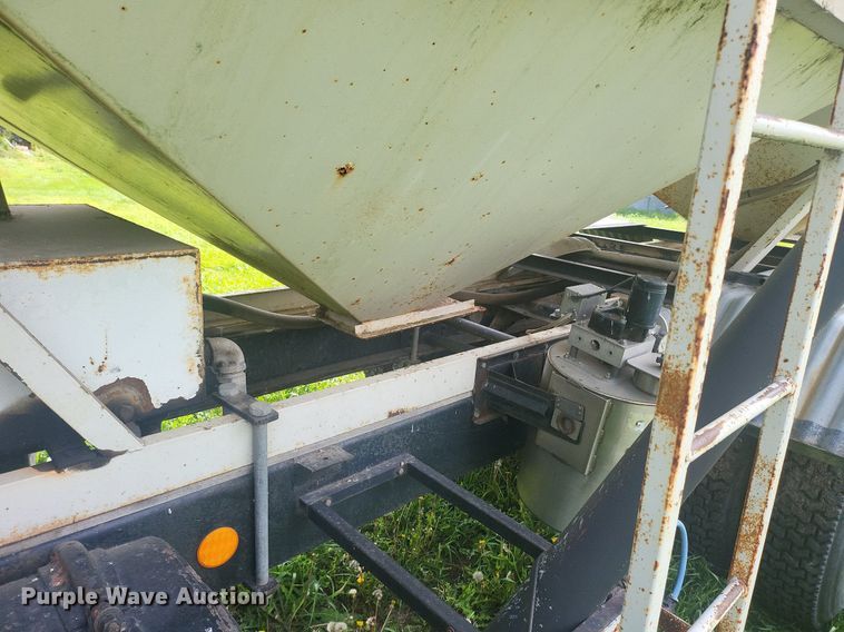 image for item ME9311 1968 Chevrolet C60 fertilizer delivery truck