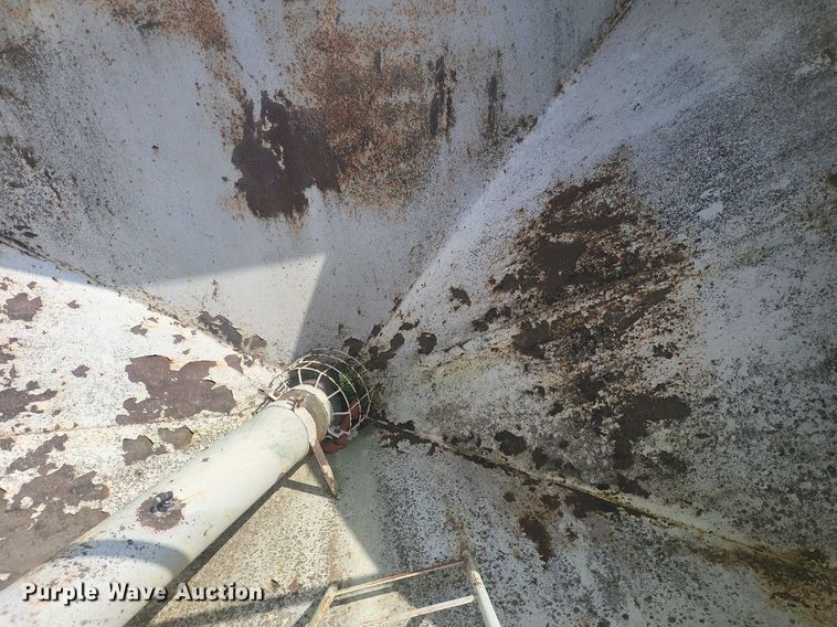 image for item ME9311 1968 Chevrolet C60 fertilizer delivery truck