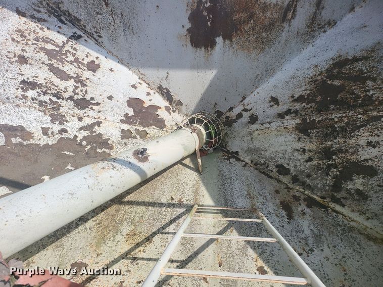 image for item ME9311 1968 Chevrolet C60 fertilizer delivery truck