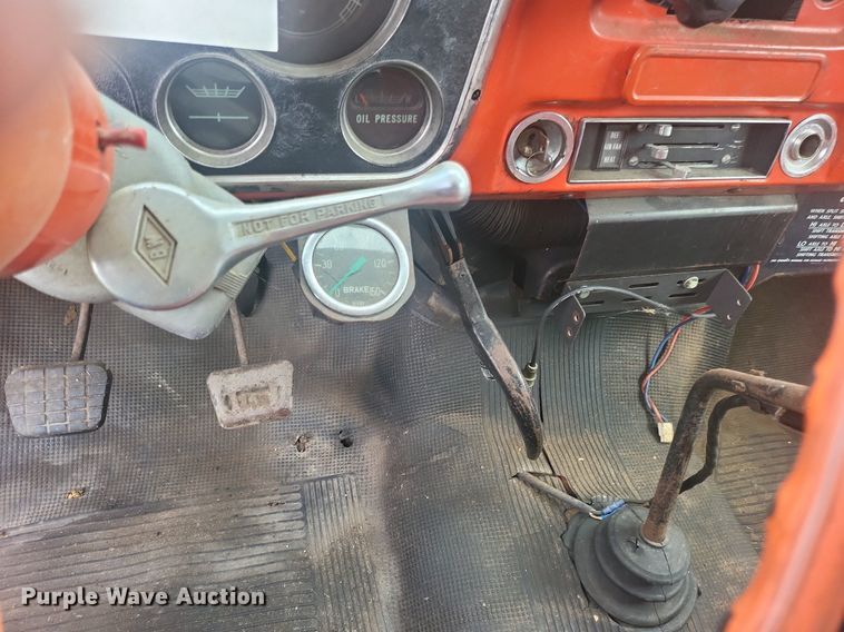 image for item ME9311 1968 Chevrolet C60 fertilizer delivery truck