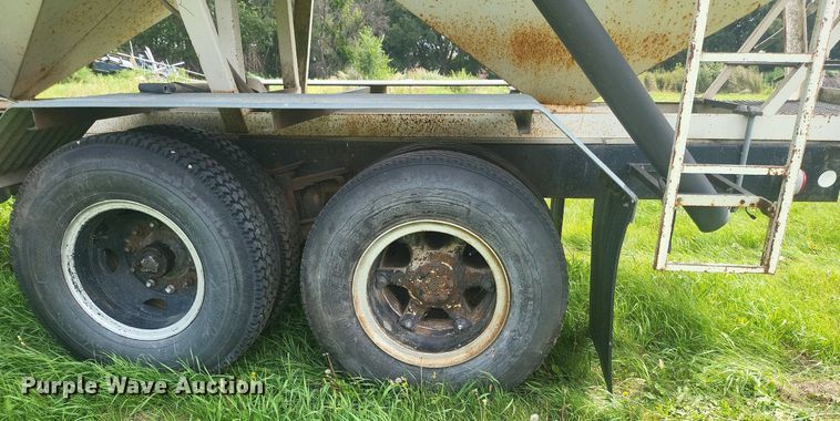 image for item ME9311 1968 Chevrolet C60 fertilizer delivery truck