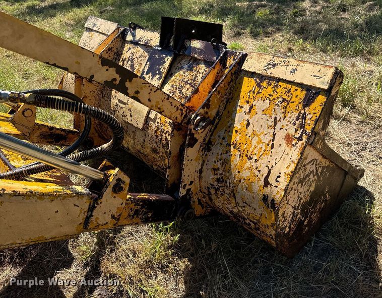 image for item MV9078 1968 Case 580CK tractor