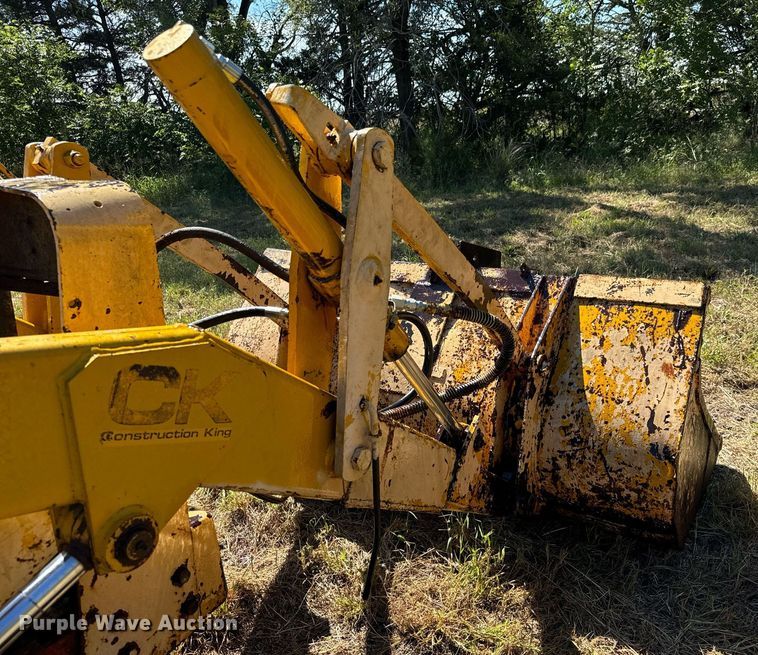 image for item MV9078 1968 Case 580CK tractor