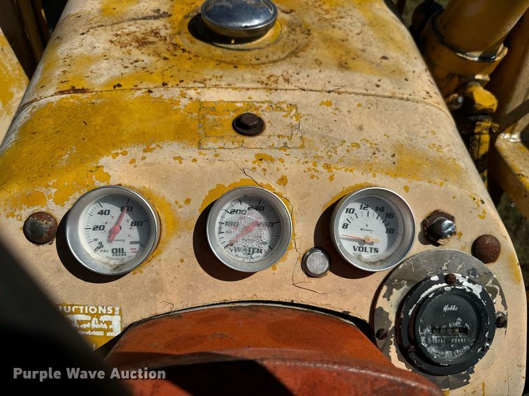 image for item MV9078 1968 Case 580CK tractor