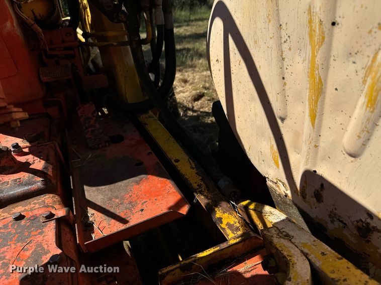 image for item MV9078 1968 Case 580CK tractor