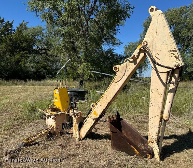 image for item MV9078 1968 Case 580CK tractor