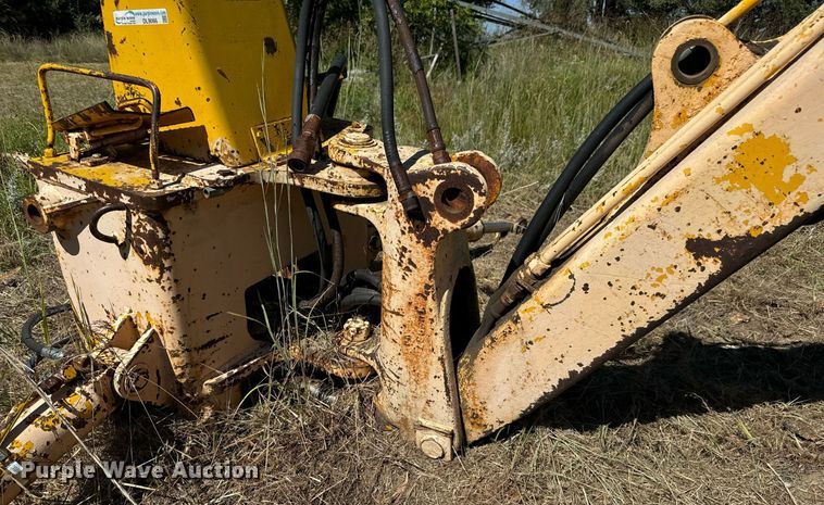 image for item MV9078 1968 Case 580CK tractor