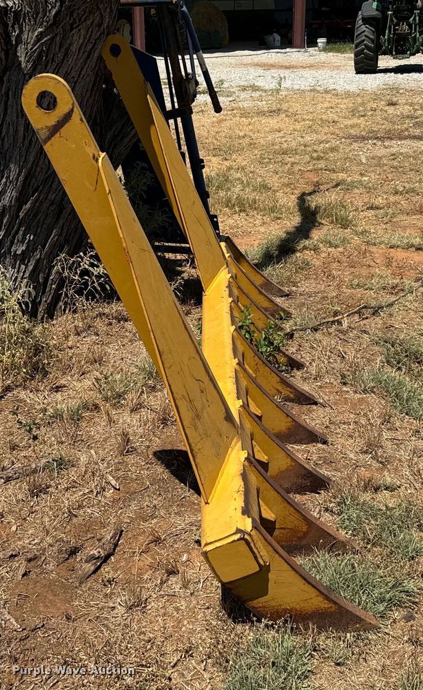 image for item NQ9745 Dozer rake attachment 
