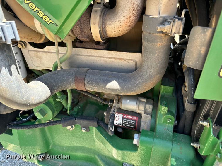 image for item NQ9748 2009 John Deere 5075M tractor