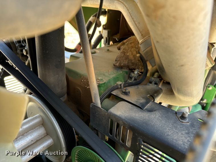 image for item NQ9748 2009 John Deere 5075M tractor