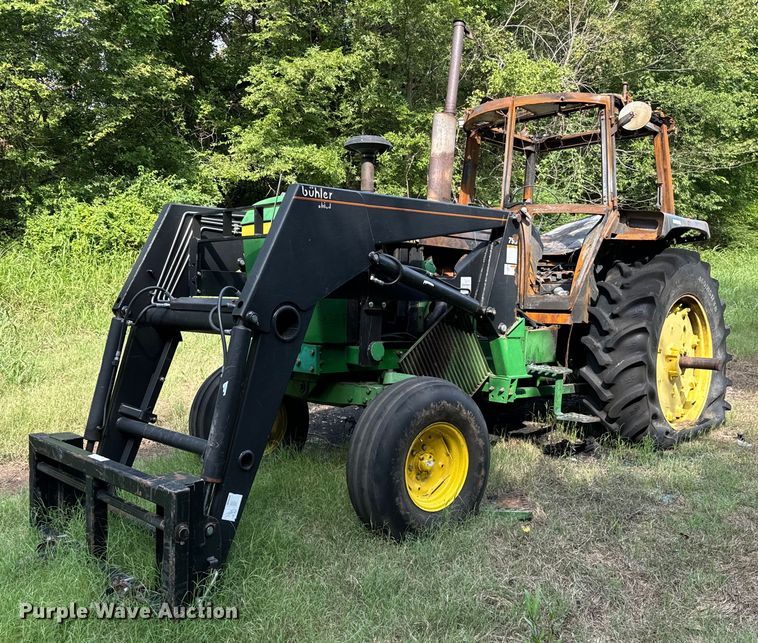 image for item NQ9757 1980 John Deere 4240 tractor