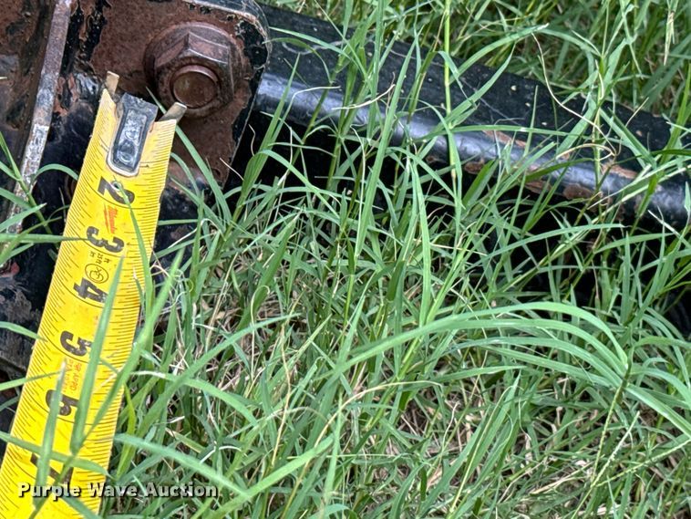 image for item NQ9757 1980 John Deere 4240 tractor