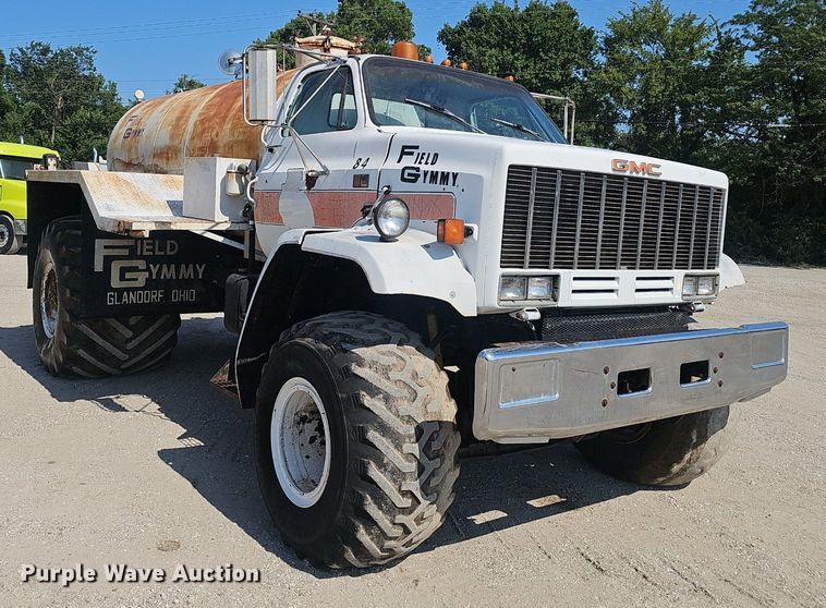 image for item NX9004 1985 GMC C7000 vacuum truck