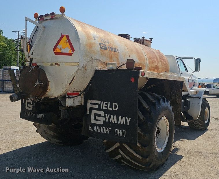 image for item NX9004 1985 GMC C7000 vacuum truck