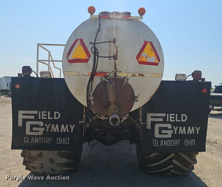 image for item NX9004 1985 GMC C7000 vacuum truck