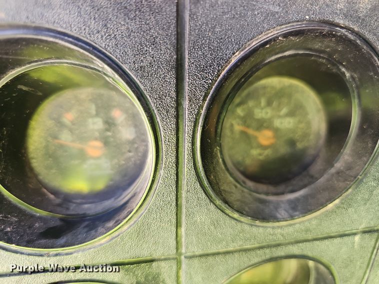 image for item NX9004 1985 GMC C7000 vacuum truck